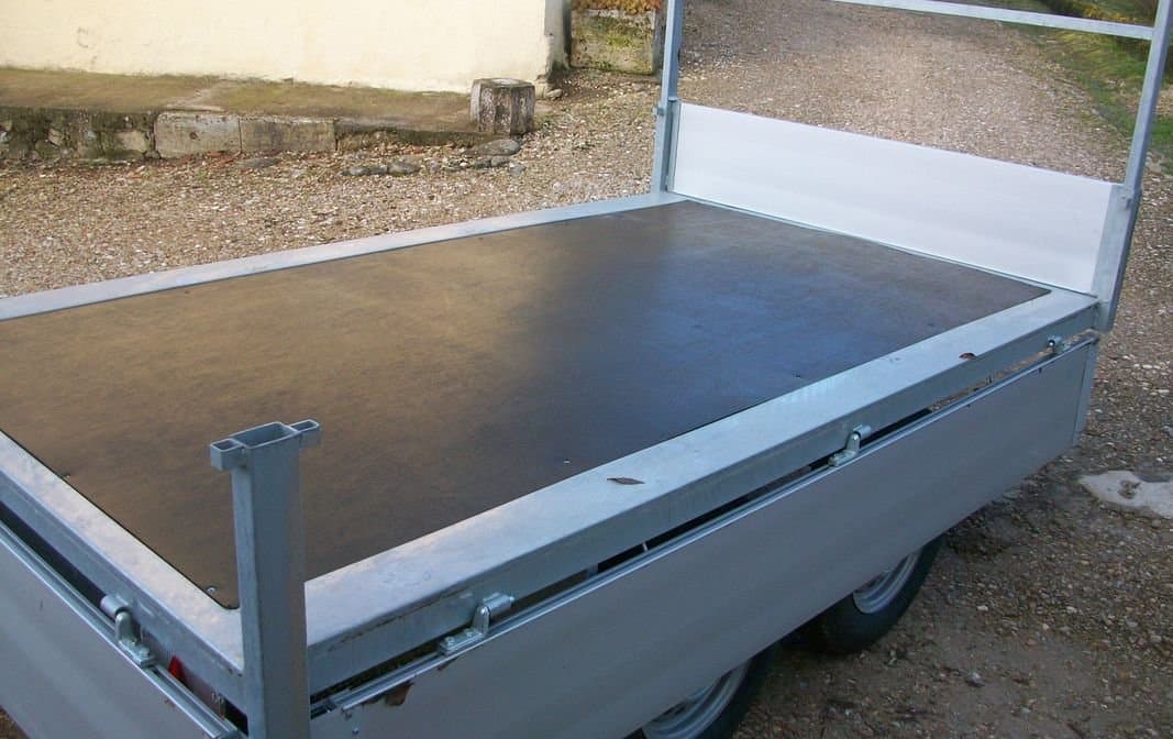 Remorque double essieux avec ridelles en alu,neuve 3