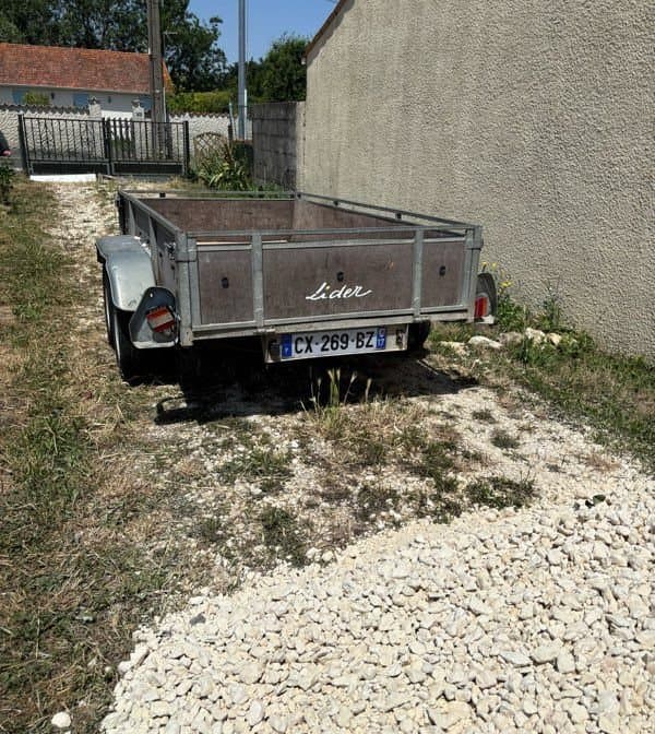 Remorque à deux essieux 3