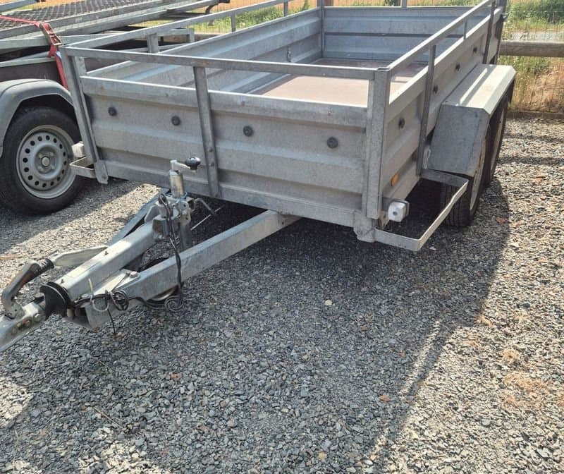 Remorque 750 kg frénés