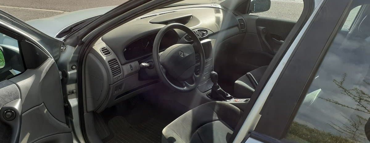 Laguna 2 1l9 DCI 110cv a redémarrer ou pour pièces 3