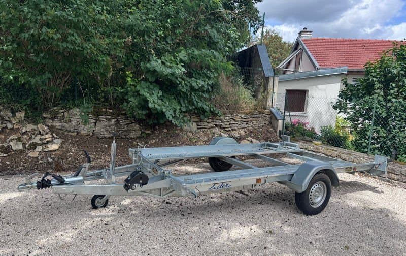 Remorque porte-voiture Lider PTAC 1000 kg – Très bon état