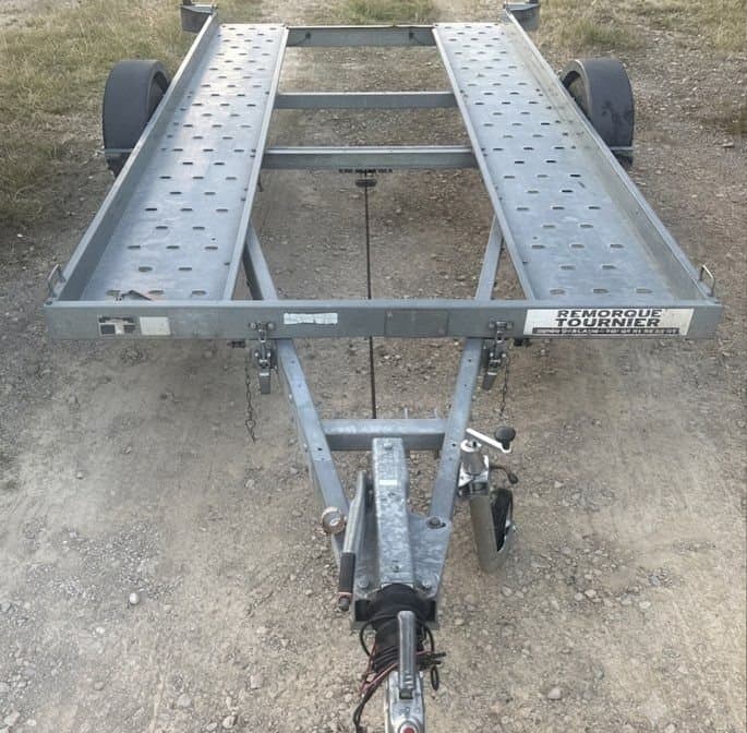 Remorque porte-voiture basculante galvanisée – Très bon état