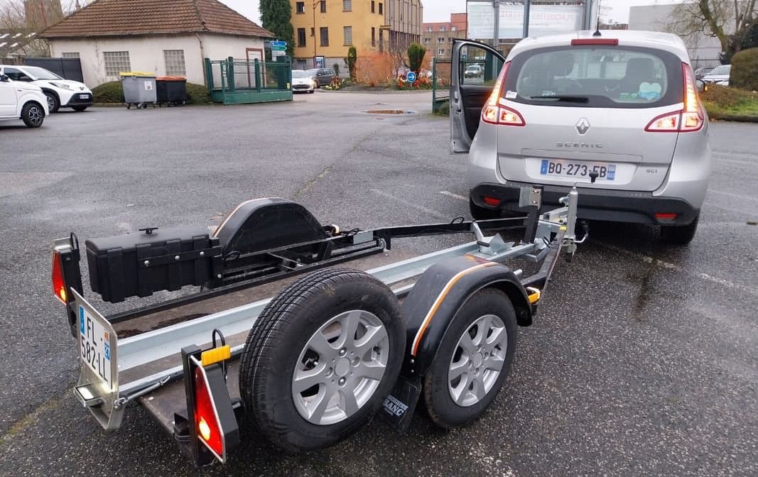 Remorque moto basculante MIL
Modèle KXL – PTAC 500 kg 3